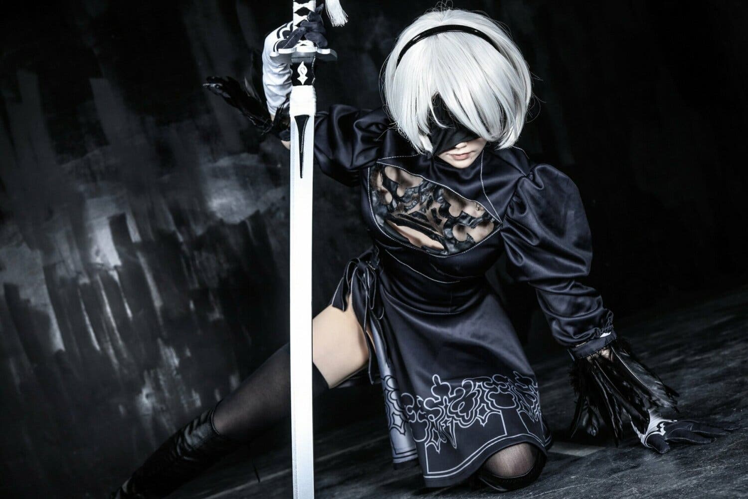 NieR Automata Este cosplay de 2B parece sacado de una película live