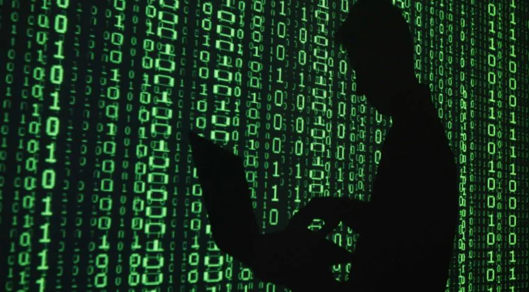 Imagen de Dos años de prisión para el joven hacker que atacó PSN y Xbox Live