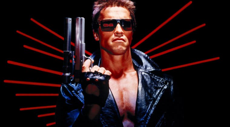 Imagen de Arnold Schwarzenegger lanza un dardo contra Terminator 4