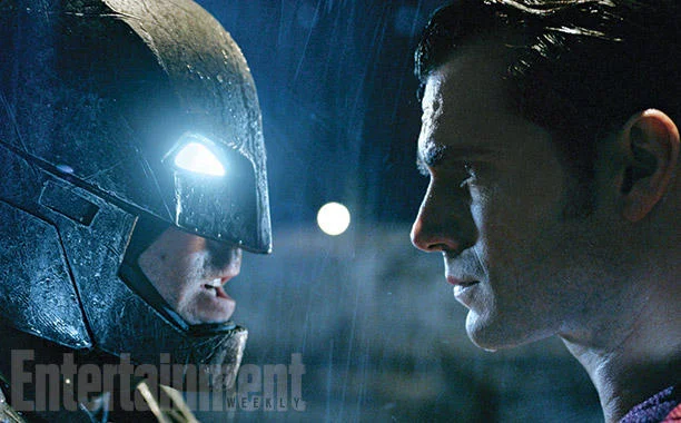 Imagen de Nuevas y exclusivas imágenes de Batman v Superman muestran a sus protagonistas