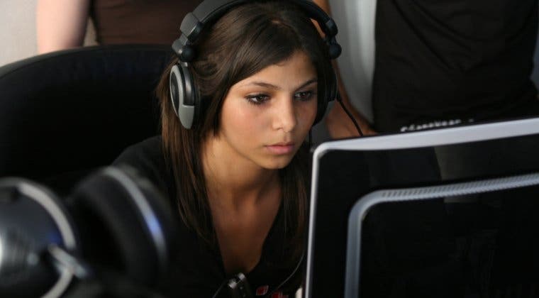 Imagen de Un estudio revela que las mujeres gamers no se atreven a hablar en los modos en línea