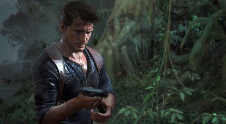 Imagen de Se muestra la parte trasera de la edición Steelbook de Uncharted 4