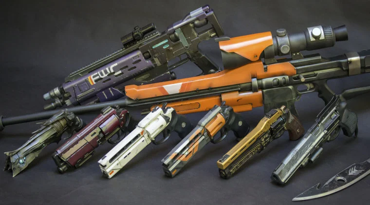 Imagen de Las armas no funcionales de Destiny creadas por un cosplayer
