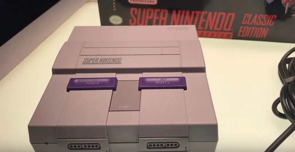 Imagen de SNES Classic Mini se deja ver durante la Comic Con 2017