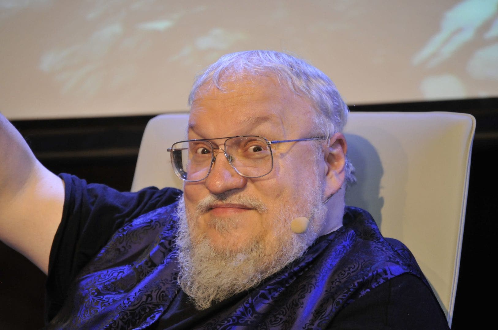 Imagen de George R.R. Martin está demasiado ocupado para ver Juego de Tronos