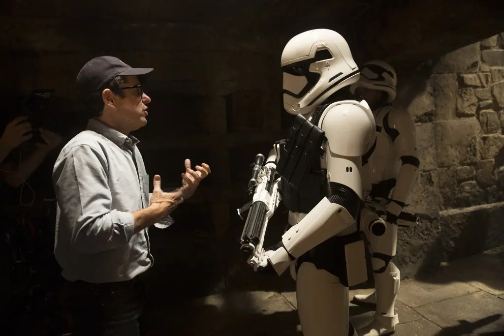 Imagen de El regreso de Abrams al universo Star Wars levanta ampollas