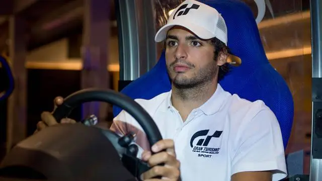 Imagen de Carlos Sainz promocionará Gran Turismo Sport