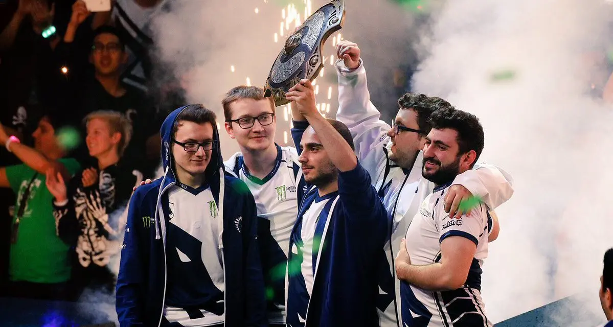 Imagen de Los eSports produjeron 1.500 millones de dólares en 2017