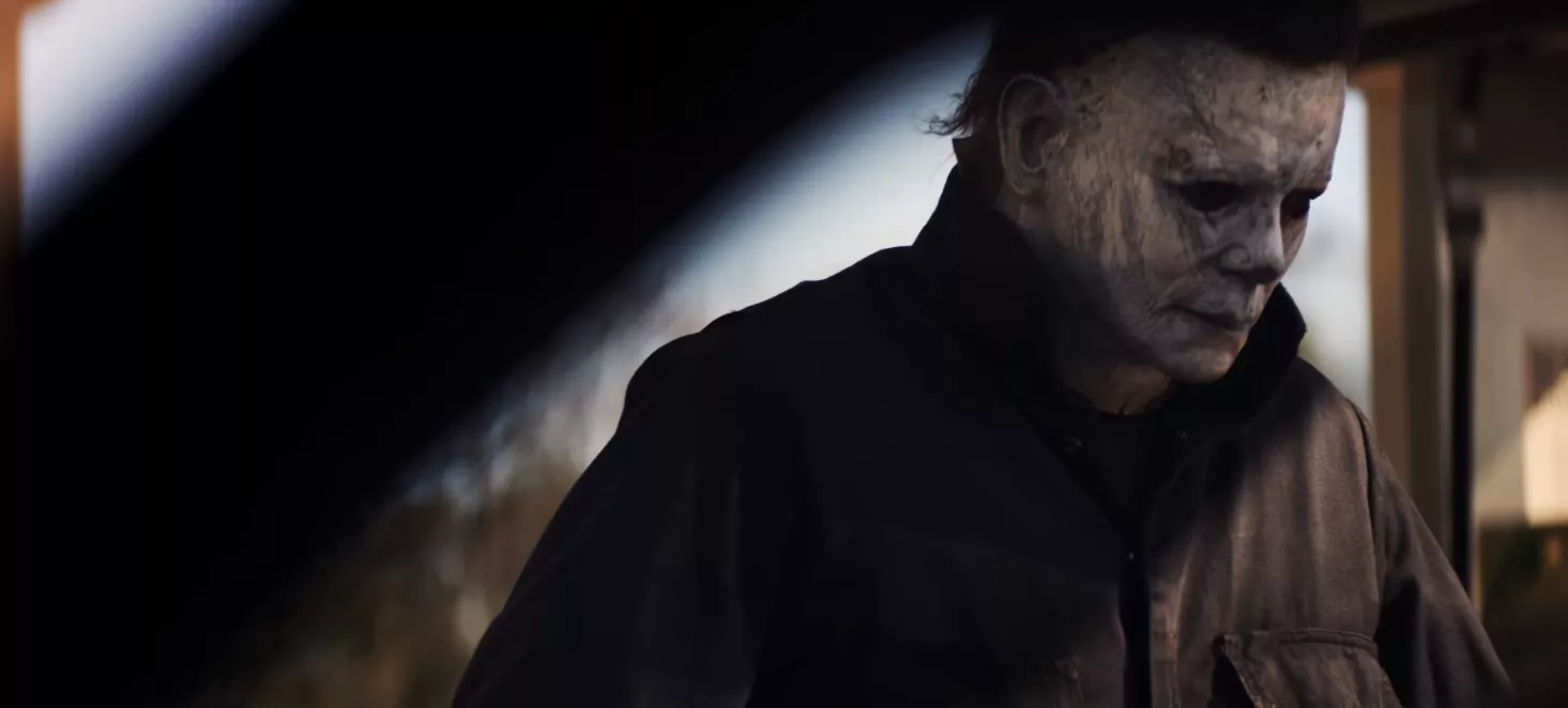 Imagen de Myers acecha en el nuevo y terrorífico tráiler de La noche de Halloween