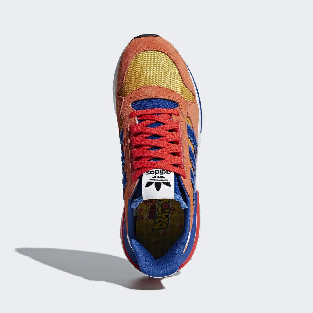 Adidas muestras más de cerca las zapatillas de Dragon Ball en Goku y Freezer