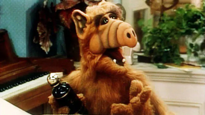 Imagen de Warner Bros. está desarrollando un reboot de la emblemática ALF