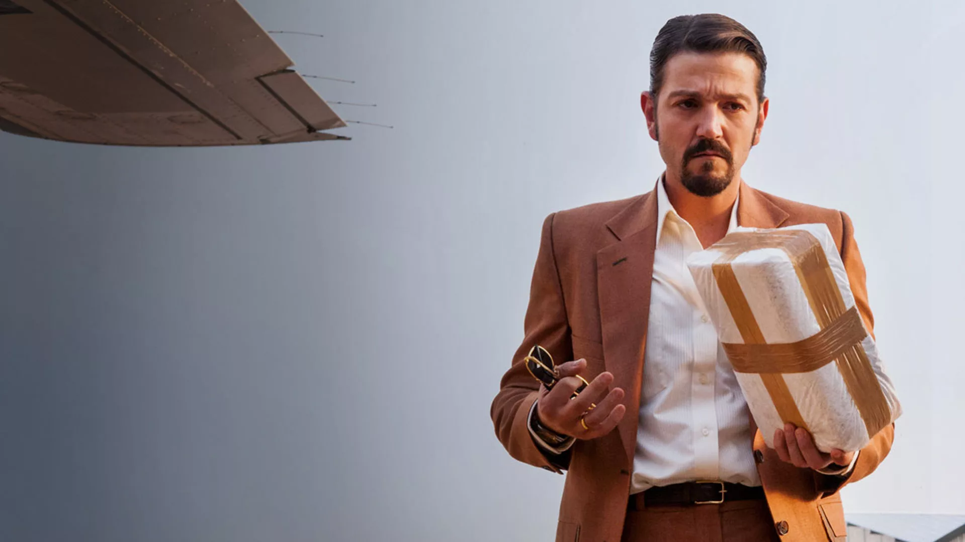 Imagen de El esperado regreso de Narcos: México se materializa en su primer adelanto