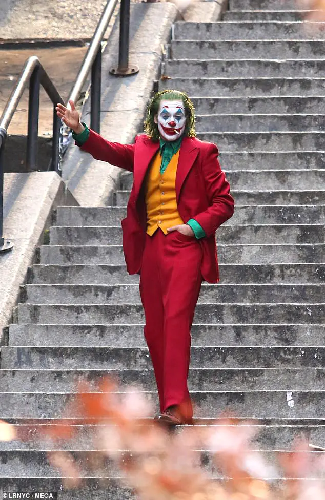 6918906 6452841 Joker farewell Joaquin Phoenix is spotted in one of the final ph a 37 1543792020485