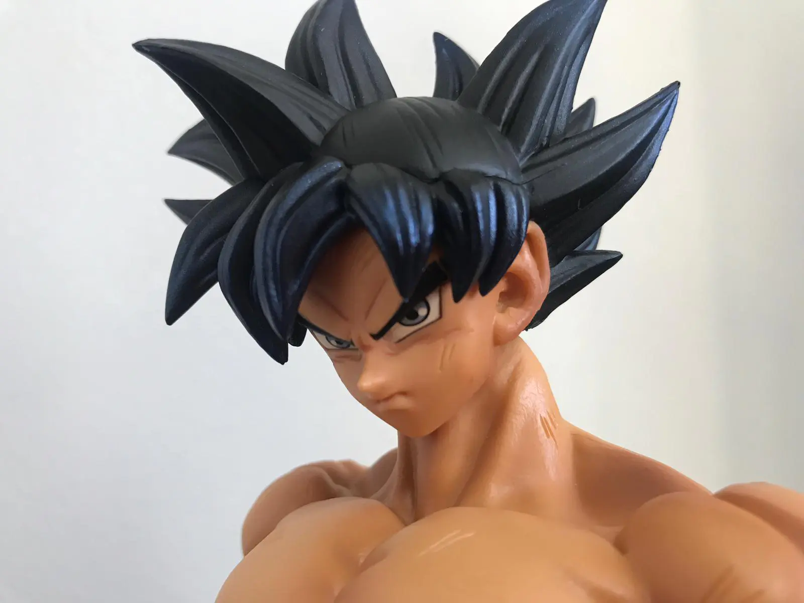 Imagen de Dragon Ball Super: Análisis figura Goku Ultra Instict Legend Battle Asia - Exclusive Banpresto
