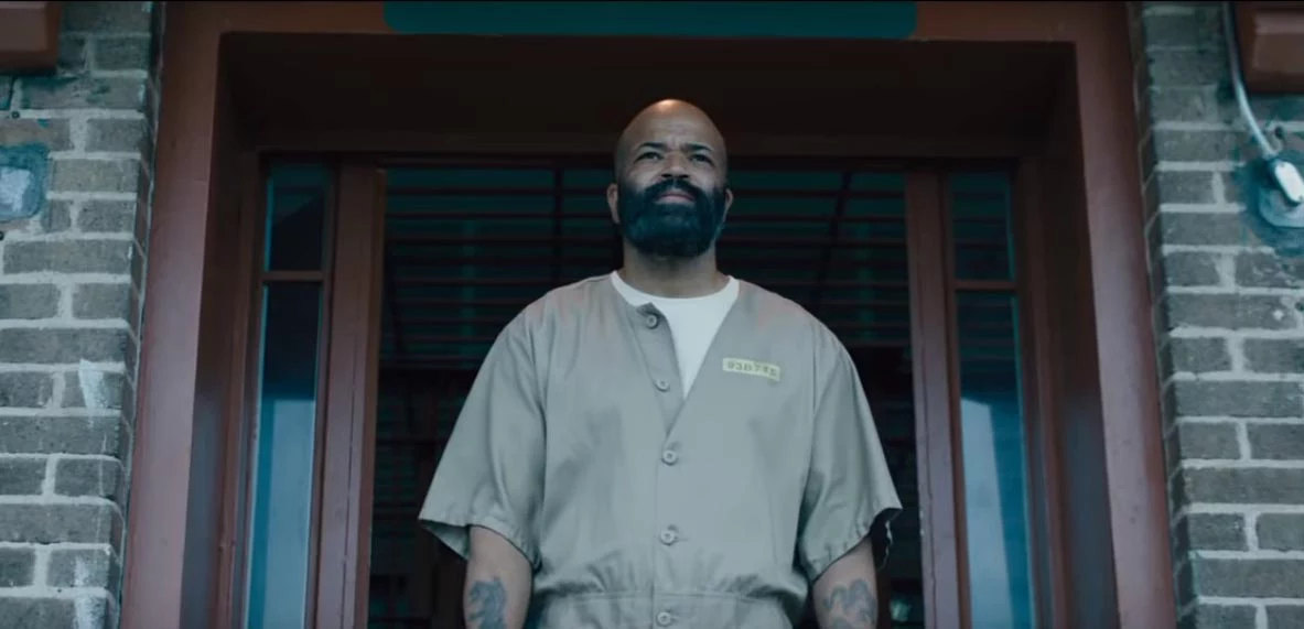 Imagen de Jeffrey Wright se convierte en criminal encarcelado en el primer tráiler de O.G.