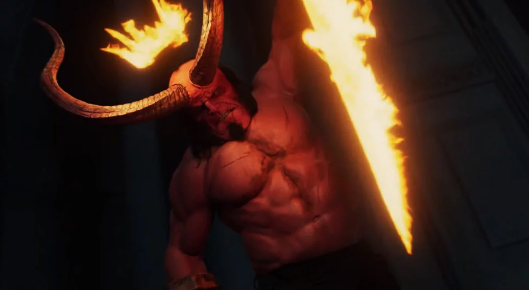 Imagen de David Harbour combate al inframundo en el nuevo trailer de Hellboy