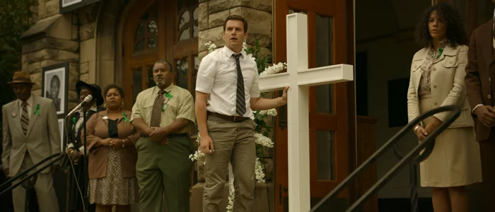 Season 2 Mindhunter cross