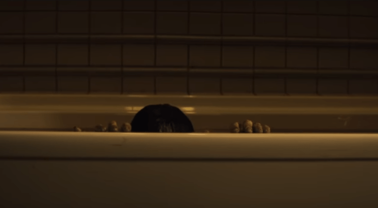 Imagen de John Cho y Andrea Riseborough pasan miedo en el primer tráiler de La Maldición