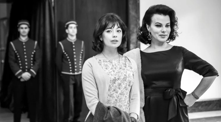 Imagen de Los Premios Ondas 2019 reconocen a Hierro y Arde Madrid como las mejores series