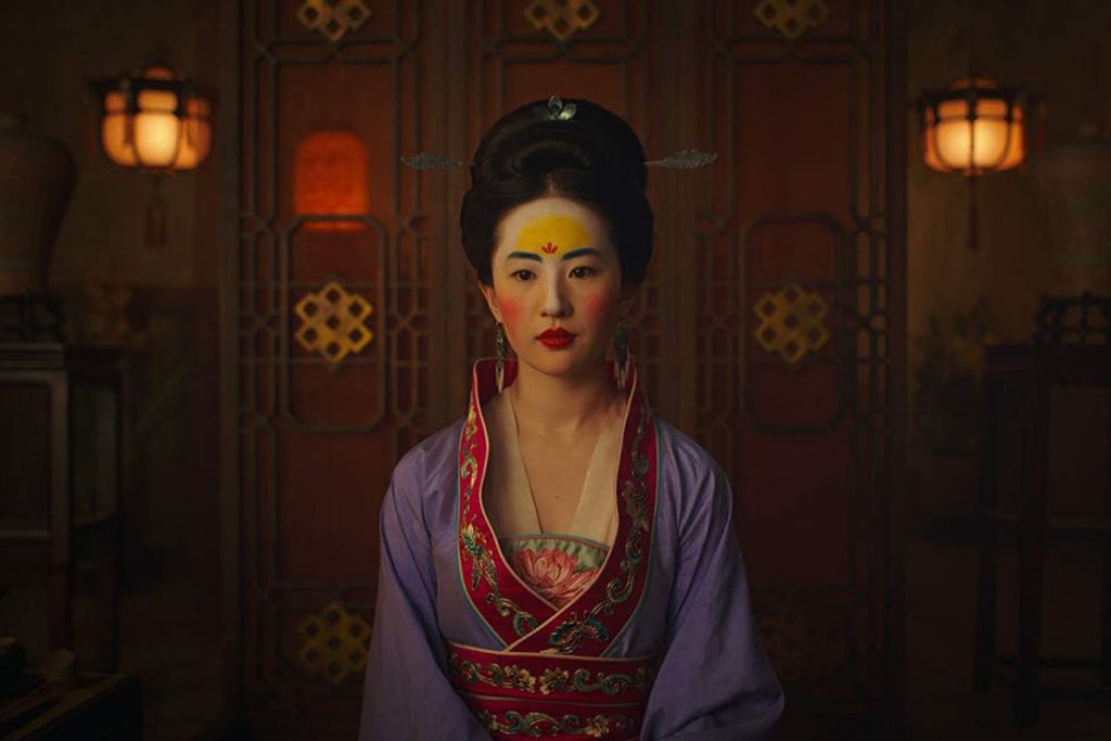 mulan liu yifei prepares to meet with the matchmaker.0