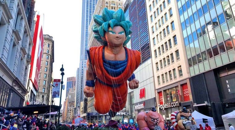 Imagen de Así recibe Nueva York a Dragon Ball Super por el Día de Acción de Gracias