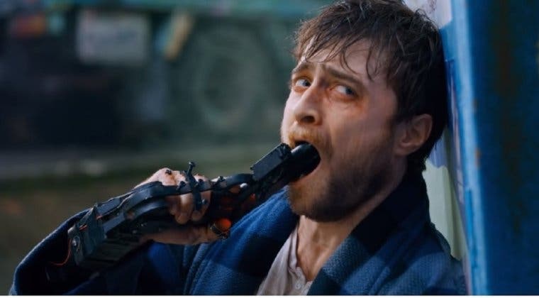 Imagen de Harry Potter (Daniel Radcliffe) se sumerge en la locura en el tráiler de Guns Akimbo