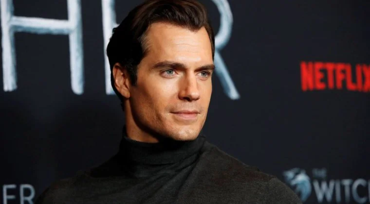 Imagen de Así luciría Henry Cavill si hiciese de James Bond en Sin Tiempo Para Morir