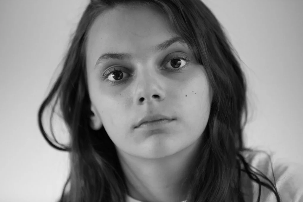 DAFNE KEEN 01
