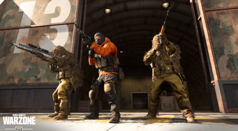 Imagen de Los usuarios de Call of Duty: Warzone para consolas no usan el crossplay por culpa de los tramposos