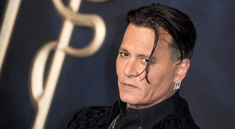 Imagen de Johnny Depp busca retrasar su juicio por 'difamación' poniendo de excusa Animales Fantásticos 3