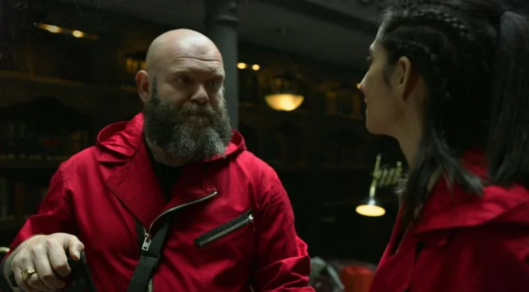Imagen de La Casa de Papel: Helsinki se estrena como cantante versionando el Bella Ciao