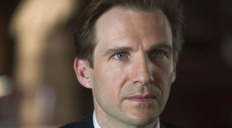 Imagen de Ralph Fiennes podría interpretar a la señorita Trunchbull en el remake de Matilda