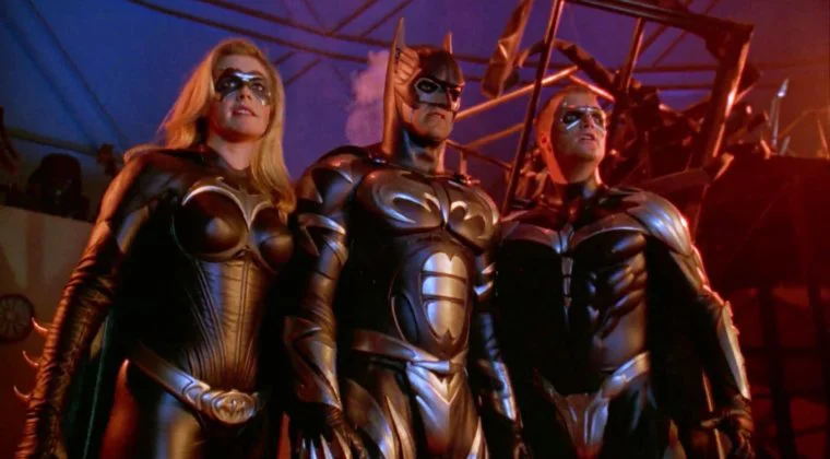 Imagen de El guionista de Batman y Robin pide perdón por la película