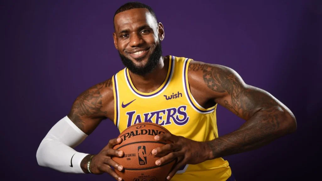 LeBron james Space Jam