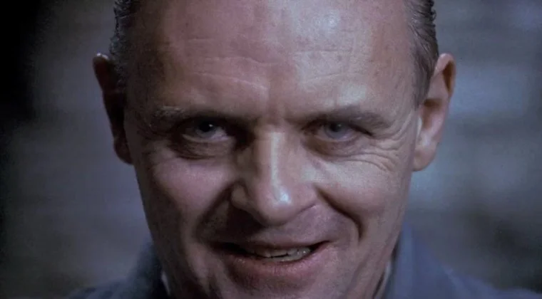 Imagen de Anthony Hopkins se une a un divertido reto viral en su nueva cuenta de Tik Tok
