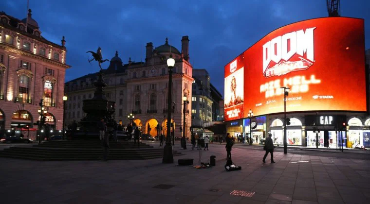 Imagen de Los cines de Reino Unido no abrirán antes de julio