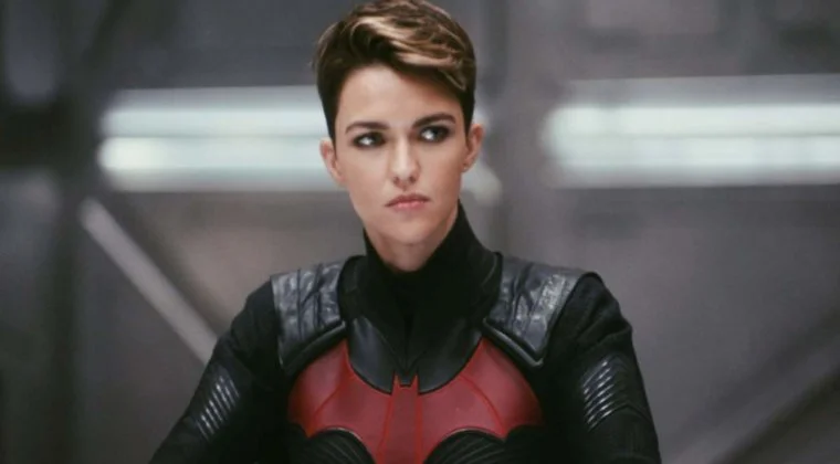 Imagen de Batwoman revela lo que ocurrió con Kate Kane y a la nueva actriz que le da vida