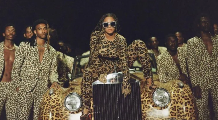 Imagen de Black is King, el álbum visual de Beyoncé que se estrenará en Disney Plus