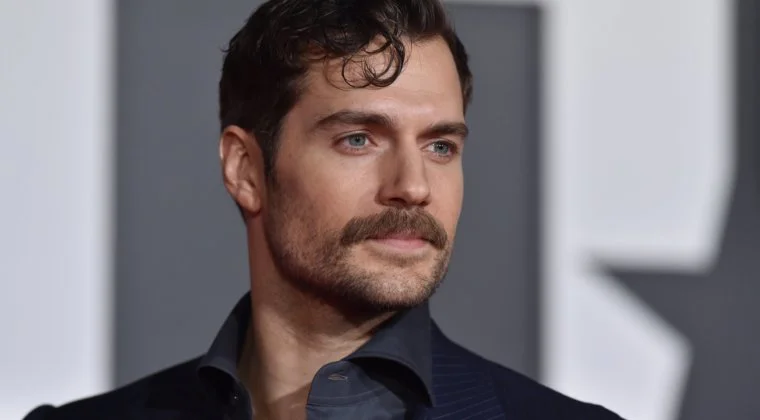 Imagen de Batman: Así de espectacular luciría Henry Cavill como el Caballero Oscuro