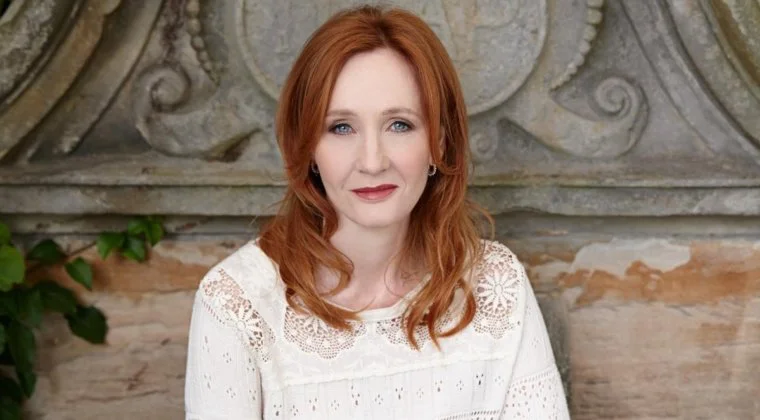Imagen de J.K. Rowling rompe su silencio tras la polémica con las mujeres trans