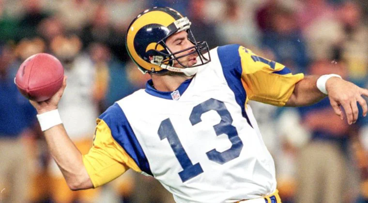 Imagen de Zachary Levi (Shazam!) protaginizará un biopic sobre la estrella de NFL Kurt Warner