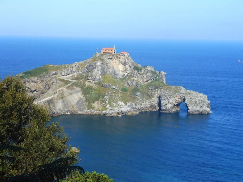 Gaztelugatxe 1077x808 1