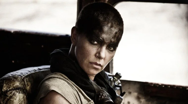 Imagen de Así se rapó la cabeza Charlize Theron para Mad Max: Furia en la carretera
