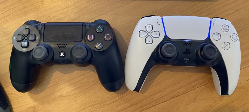 ps5 dualsense vs ps4