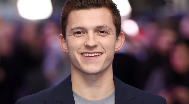 Imagen de Tom Holland muestra su gran cambio físico para la película de Uncharted
