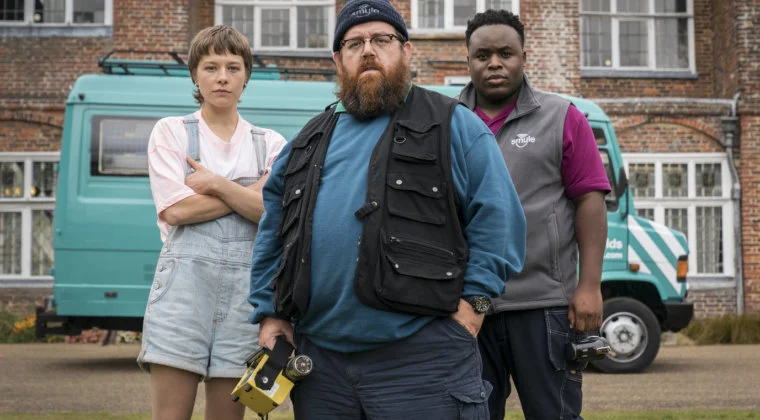 Imagen de Las primeras imágenes de Truth Seekers, con Simon Pegg y Nick Frost, recuerdan a Cazafantasmas