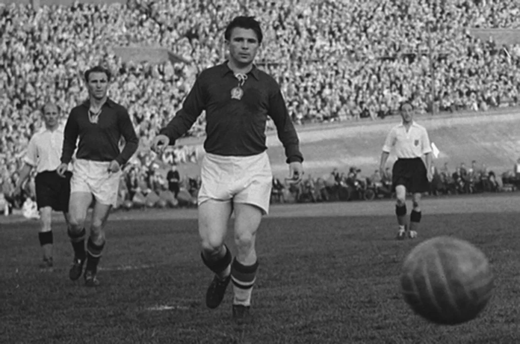 1Puskas 1