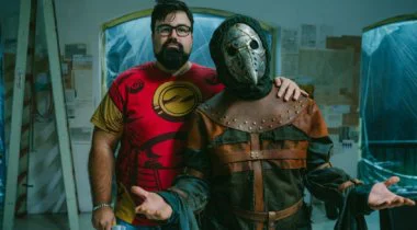 Imagen de Superhéroes y cómics en el llamativo tráiler de Orígenes Secretos, la nueva película de Netflix