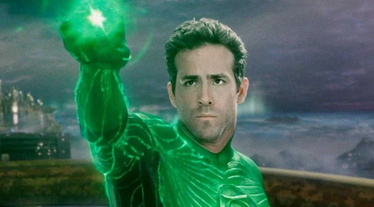 Imagen de Ryan Reynolds comparte el 'Reynolds Cut' de Linterna Verde