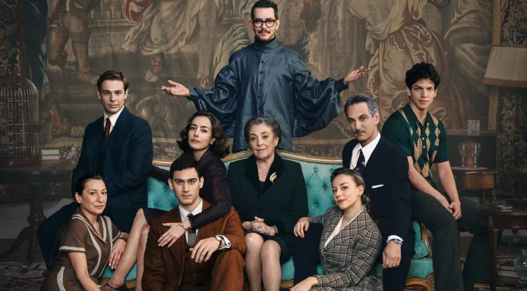 Imagen de Primeras imágenes de Alguien tiene que morir, la nueva serie de Ester Expósito en Netflix